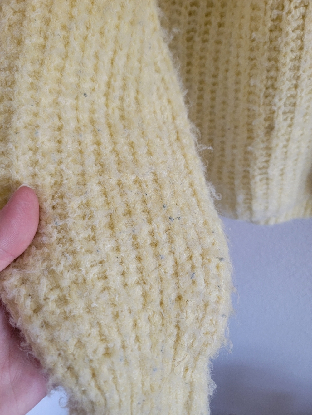 BOGO Willow & Wind Butter Yellow Knit Button Front Cardigan Sweater Size Medium - Picture 4 of 7